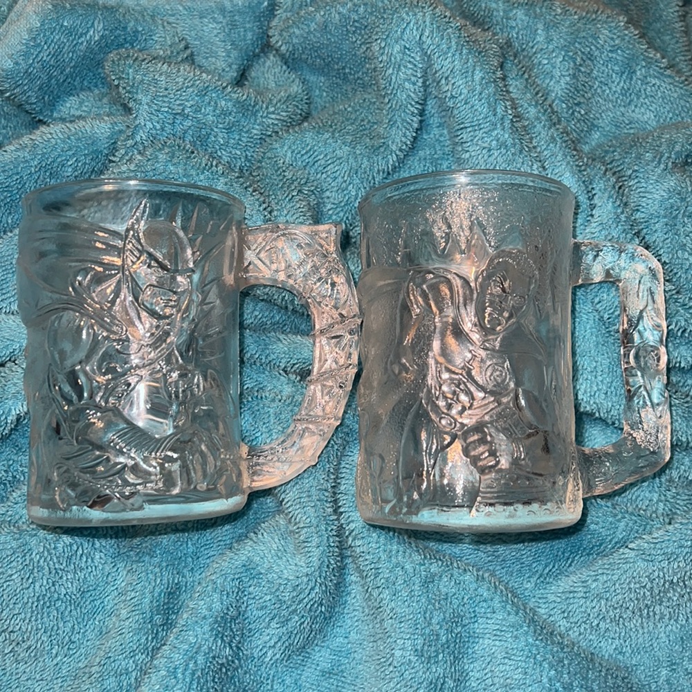 Vintage Batman and Robin McDonalds coffee mugs